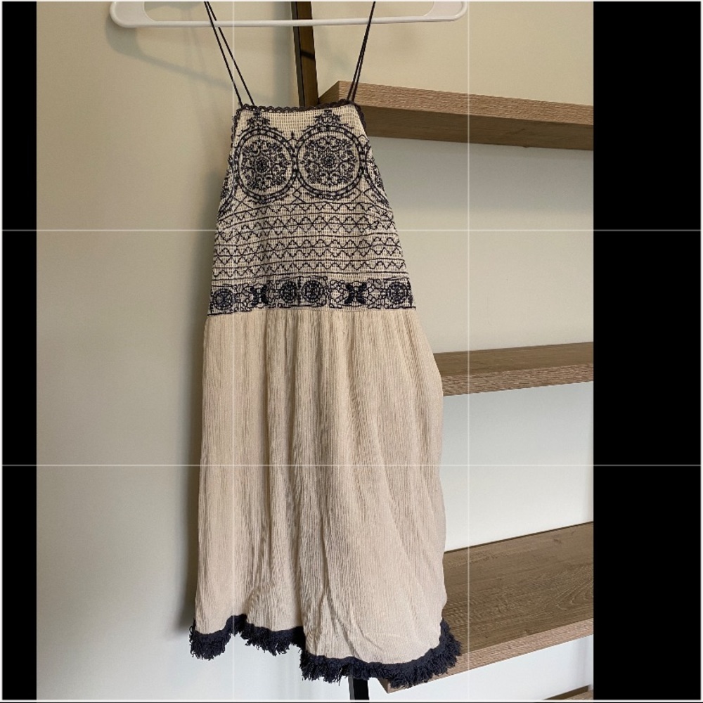 XSOLDXAltard State dress
